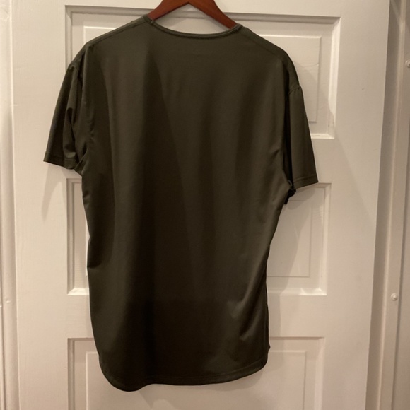 Men’s BYLT Short Sleeved Size Large - Picture 7 of 7